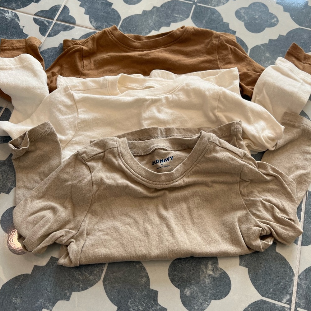 Old Navy Toddler size 2T long sleeve t-shirts